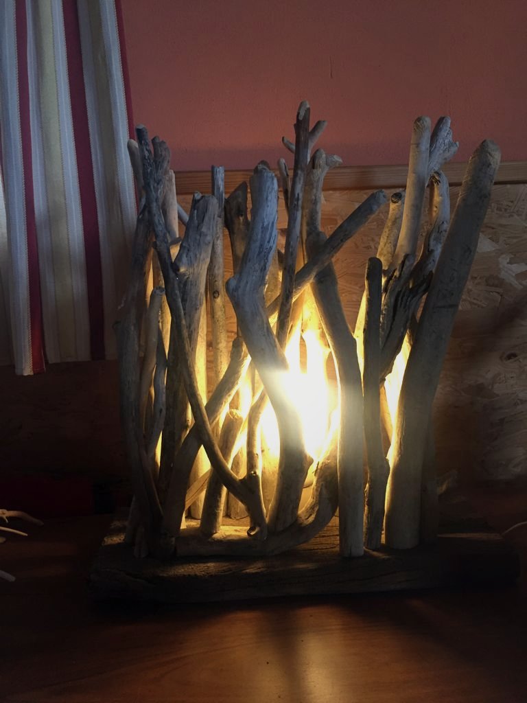 Protendersi — Legni di fiume · Intreccio · Luce interna